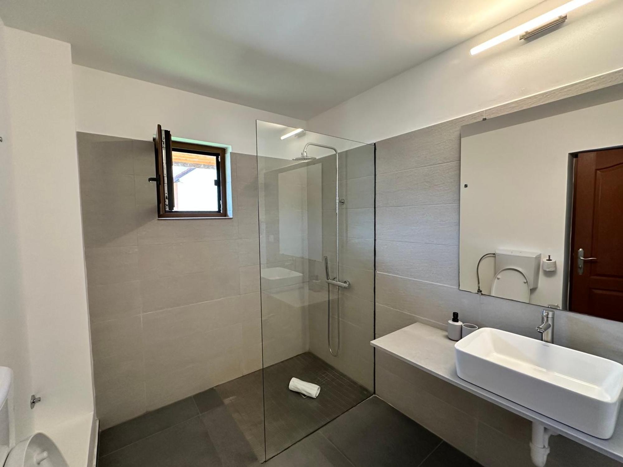 Casa Nube Hotel Orsova Ngoại thất bức ảnh